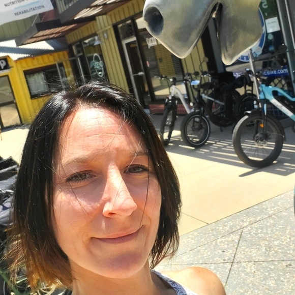 Meet your Posher, Jess - Picture 1 of 1